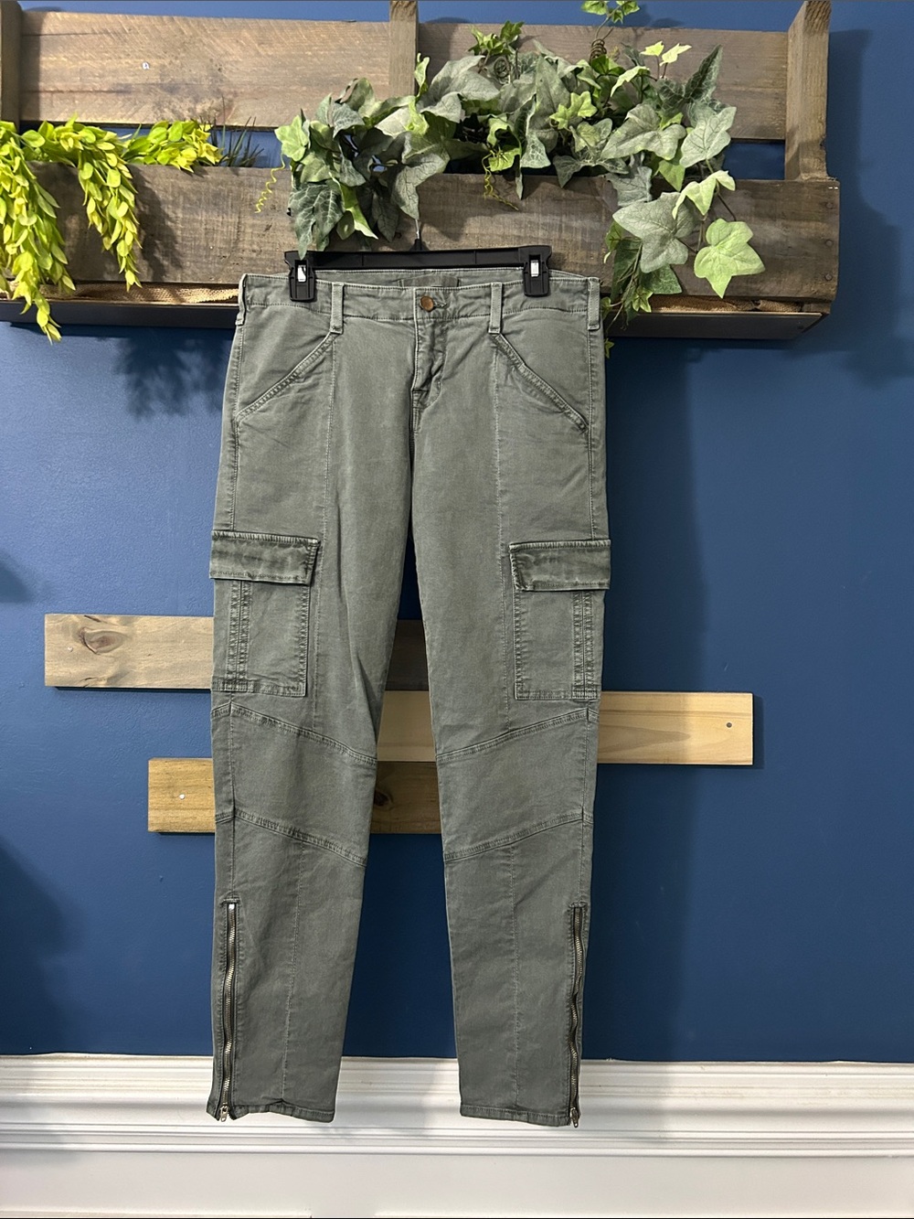 Vintage J Brand Houlihan Green Cargo Pants - Slim Utility Style 30 Women’s EUC